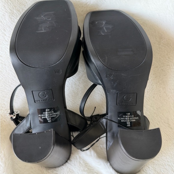 GBG Los Angeles Black Platform Heels - Picture 11 of 13